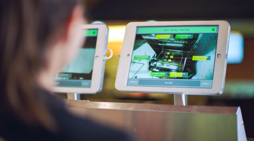 CaliBurger el robot que prepara hamburguesas